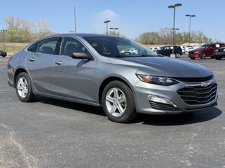 Used 2023 Chevrolet Malibu LS image 1