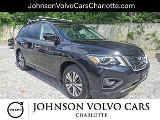 Used 2017 Nissan Pathfinder SL w/ SL Tech Package image 1