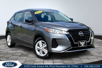Used 2024 Nissan Kicks S image 1
