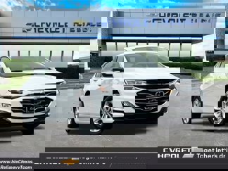 Used 2023 Chevrolet Malibu LT image 1