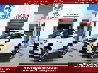 Used 2024 Toyota RAV4 XLE image 1