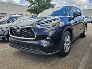 Used 2023 Toyota Highlander L image 1