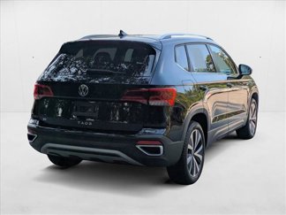 Used 2024 Volkswagen Taos SE w/ Panoramic Sunroof Package video 2