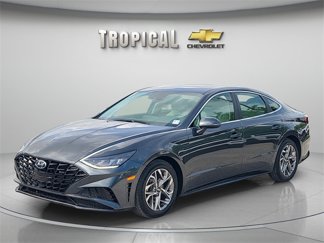 Used 2021 Hyundai Sonata SEL image 1