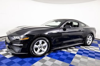 Used 2018 Ford Mustang Coupe image 1