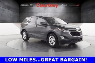 Used 2019 Chevrolet Equinox LT w/ Driver Convenience Package image 1