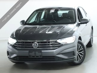 Used 2019 Volkswagen Jetta SE w/ Cold Weather Package image 1