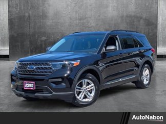 Used 2022 Ford Explorer XLT image 1