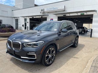 Used 2021 BMW X5 xDrive40i w/ Executive Package image 1