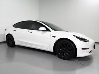 Used 2021 Tesla Model 3 Standard Range Plus image 1