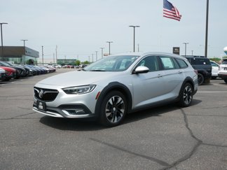 Used 2019 Buick Regal Essence w/ Driver Confidence Package I image 1