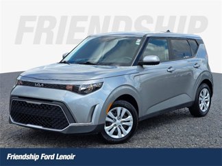 Used 2023 Kia Soul LX image 1