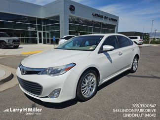 Used 2014 Toyota Avalon Limited image 1