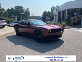 Used 2018 Dodge Challenger SXT w/ Blacktop Package image 1