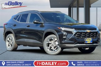 New 2025 Chevrolet Trax LT w/ Driver Confidence Package image 1