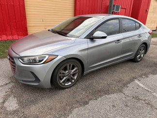 Used 2017 Hyundai Elantra SE image 1