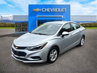 Used 2017 Chevrolet Cruze LT w/ Convenience Package image 1