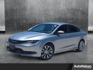 Used 2016 Chrysler 200 S image 1