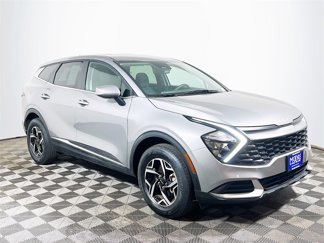 Used 2023 Kia Sportage LX image 1