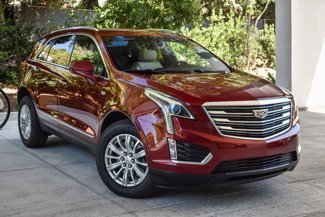 Used 2018 Cadillac XT5 FWD image 1