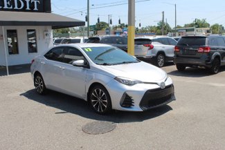 Used 2017 Toyota Corolla SE image 1