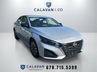 Used 2024 Nissan Altima 2.5 SV image 1