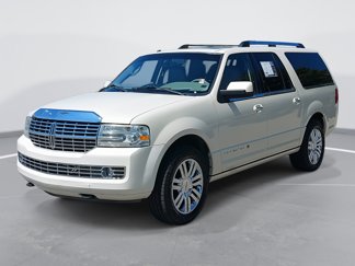 Used 2008 Lincoln Navigator L 2WD image 1