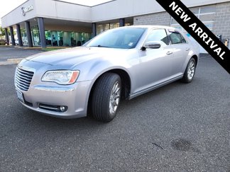 Used 2011 Chrysler 300 C image 1