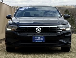Used 2019 Volkswagen Jetta R-Line image 1