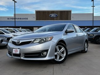 Used 2012 Toyota Camry SE image 1