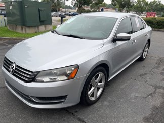 Used 2013 Volkswagen Passat 2.5 SE image 1
