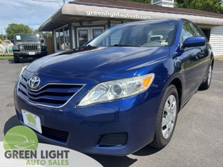 Used 2011 Toyota Camry LE image 1