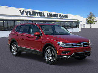 Used 2018 Volkswagen Tiguan SEL Premium image 1