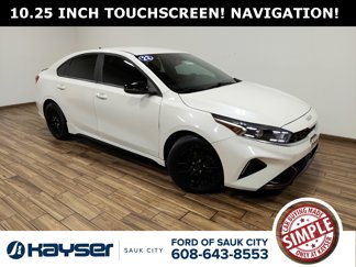 Used 2022 Kia Forte GT-Line w/ GT-Line Technology Package image 1