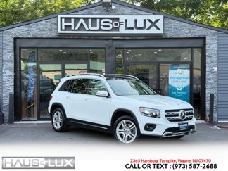 Used 2021 Mercedes-Benz GLB 250 4MATIC w/ Premium Package image 1