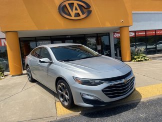 Used 2022 Chevrolet Malibu LT image 1