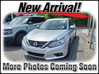 Used 2017 Nissan Altima 2.5 SV w/ Convenience Package image 1