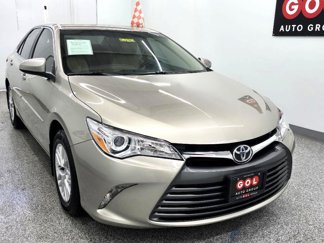 Used 2016 Toyota Camry LE image 1
