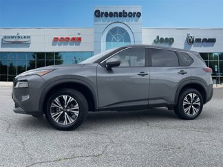 Used 2023 Nissan Rogue SV image 1