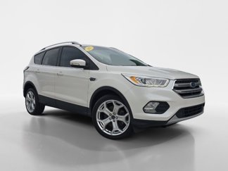 Used 2017 Ford Escape Titanium image 1