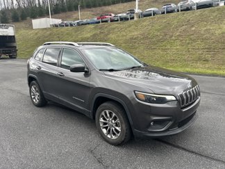 Used 2019 Jeep Cherokee Latitude Plus w/ Comfort/Convenience Group image 1