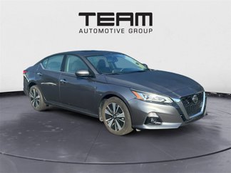 Used 2020 Nissan Altima 2.5 SV image 1