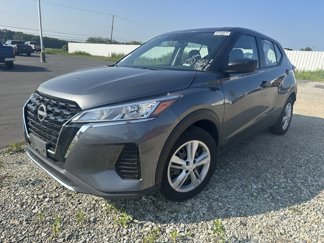Used 2023 Nissan Kicks S image 1