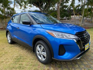 New 2025 Nissan Kicks Play S image 1