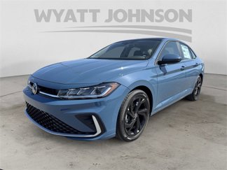 New 2025 Volkswagen Jetta SE image 1