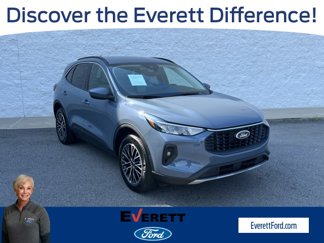Used 2024 Ford Escape SE image 1