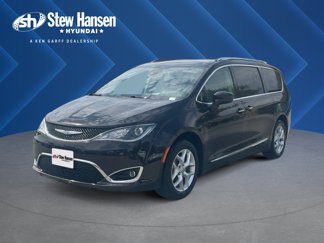 Used 2018 Chrysler Pacifica Touring-L w/ Advanced Safetytec Group image 1
