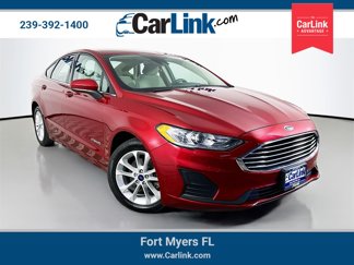 Used 2019 Ford Fusion SE image 1