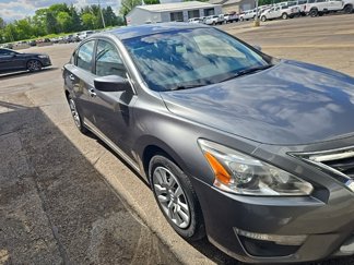 Used 2015 Nissan Altima 2.5 S w/ Power Driver Seat Package image 1