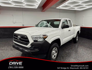 Used 2017 Toyota Tacoma SR image 1